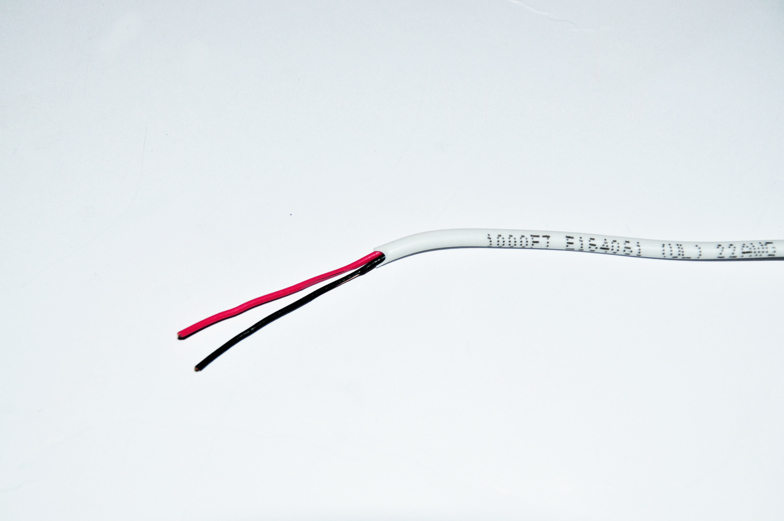 CABLE SEG/COMM & AUDIO SOL. 22x2 1000' WHITE